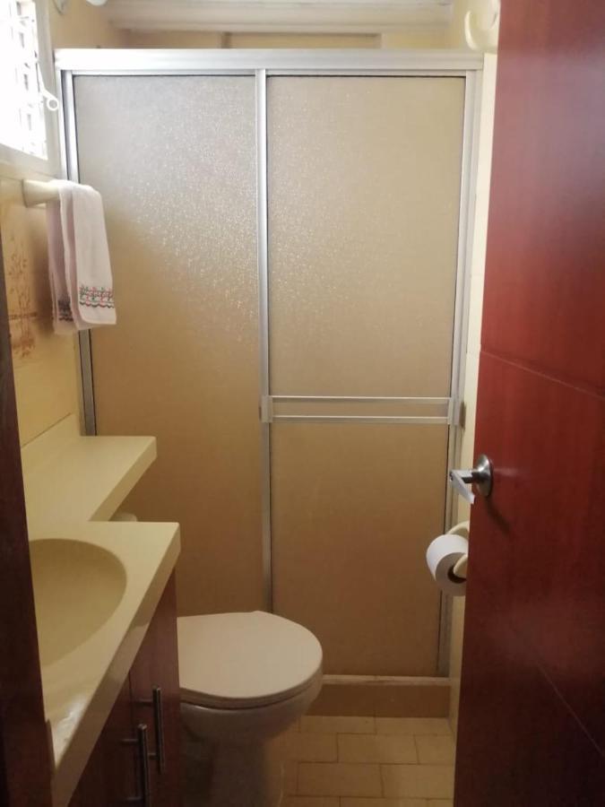 סן גיל Hostal Dante מראה חיצוני תמונה