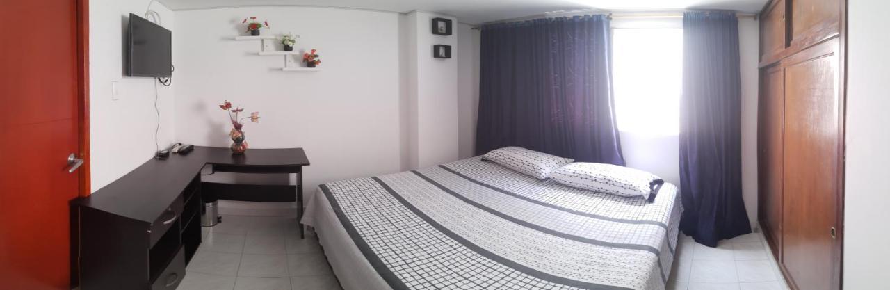 סן גיל Hostal Dante מראה חיצוני תמונה